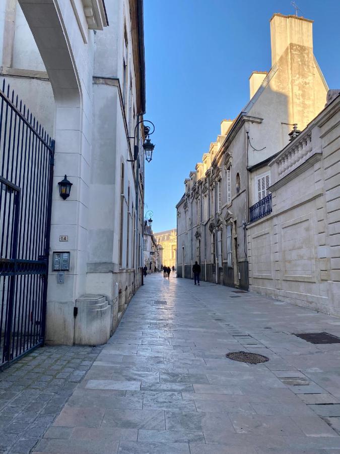 Le Souplex Des Ducs Dijon Exterior foto